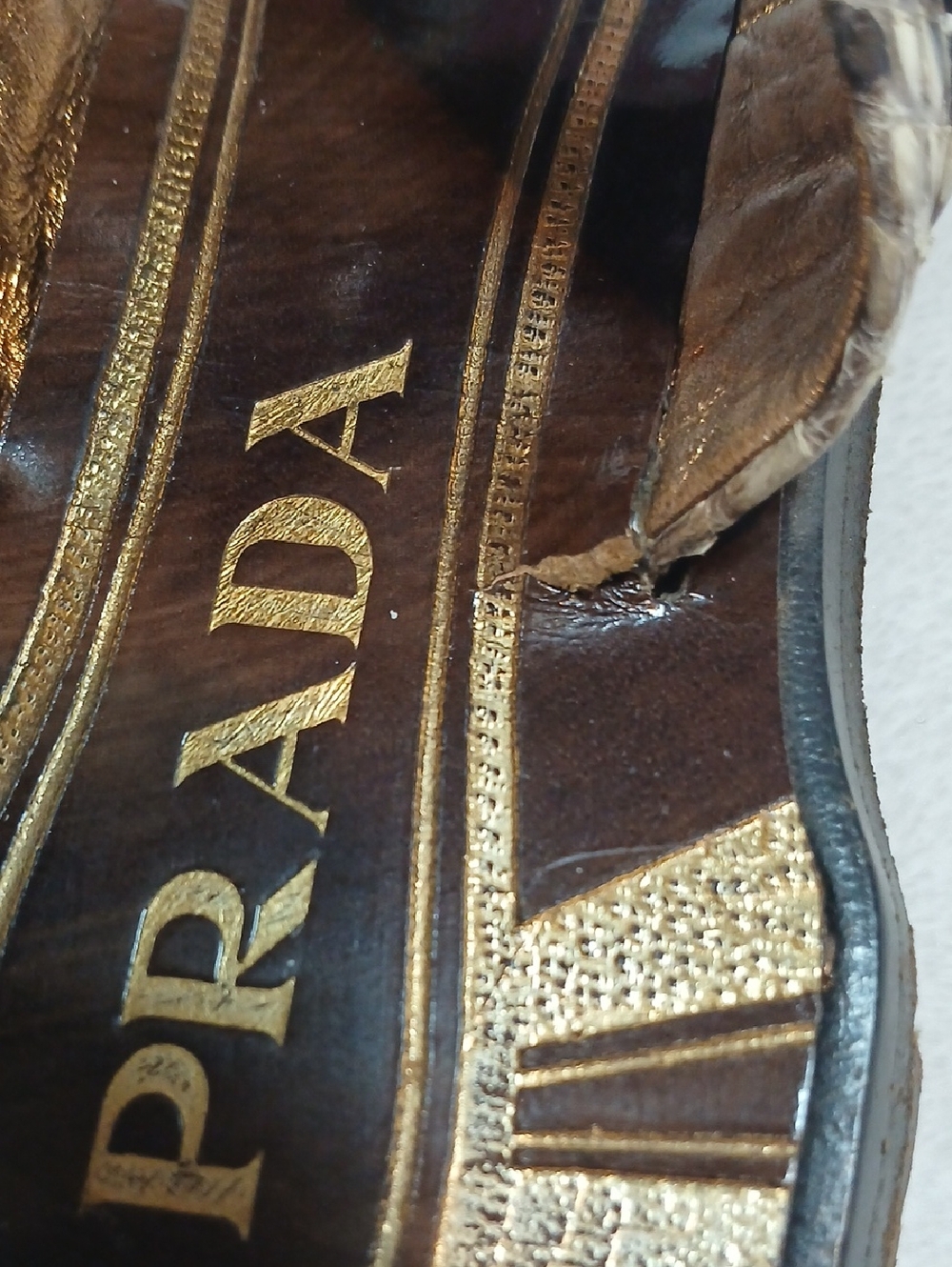 Prada Women’s Snake-Embossed Gold Accent Thong Sandals Sz 37.5 - Picture 4 of 9